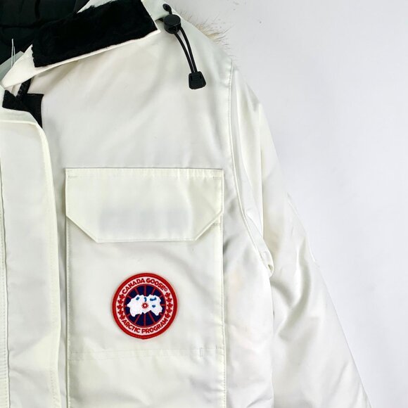 Canada Goose “Expedition” series white down jacket - Picture 3 of 9